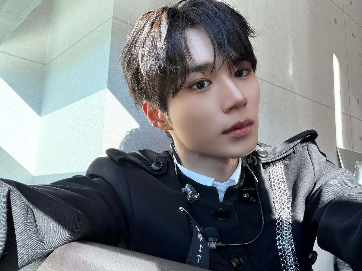 ALD1_official's tweet photo. 오늘의 응원도 정말 고마워요 앨리즈😊🫶

#ALPHADRIVEONE #ALD1
#알파드라이브원
#JUNSEO #준서 https://t.co/uVrFlUd8O4
