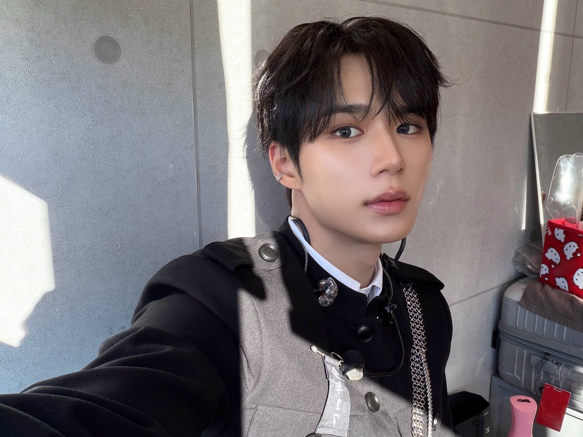 ALD1_official's tweet photo. 오늘의 응원도 정말 고마워요 앨리즈😊🫶

#ALPHADRIVEONE #ALD1
#알파드라이브원
#JUNSEO #준서 https://t.co/uVrFlUd8O4