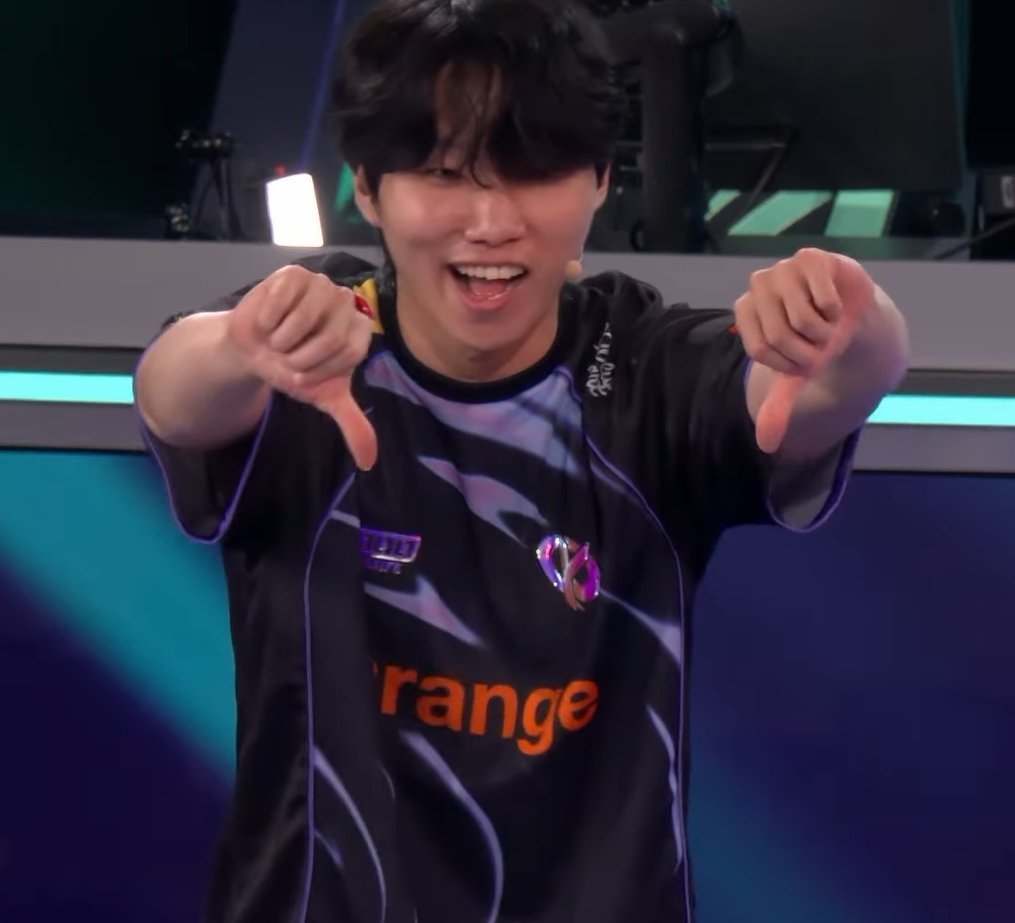 PoulpyLibre's tweet photo. BAAAAAAAAAHHH PENTAKILL EN ESPAGNE PAR LE GOAT CANNA https://t.co/muH5ycK3Vc