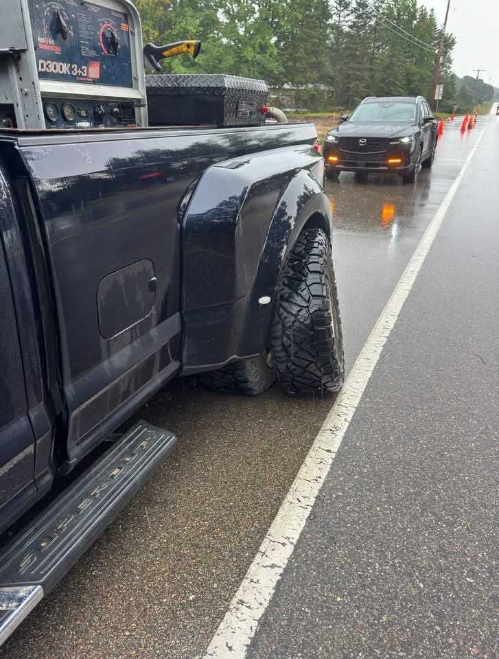 AlGeneRobi96834's tweet photo. Asking this for a friend โฆ
2022 f350 60k miles axl broke off, is that normal?
What could make this happen
.
.
.
#welder #weldiing #pipe #pipeline #oilfield #AStoneGroove https://t.co/bZbkt97ti8
