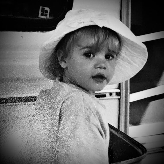 typconfident's tweet photo. ⠀Justin ⠀⠀⠀/ ⠀⠀⠀⠀Mini Justin https://t.co/8I2AKdjJif
