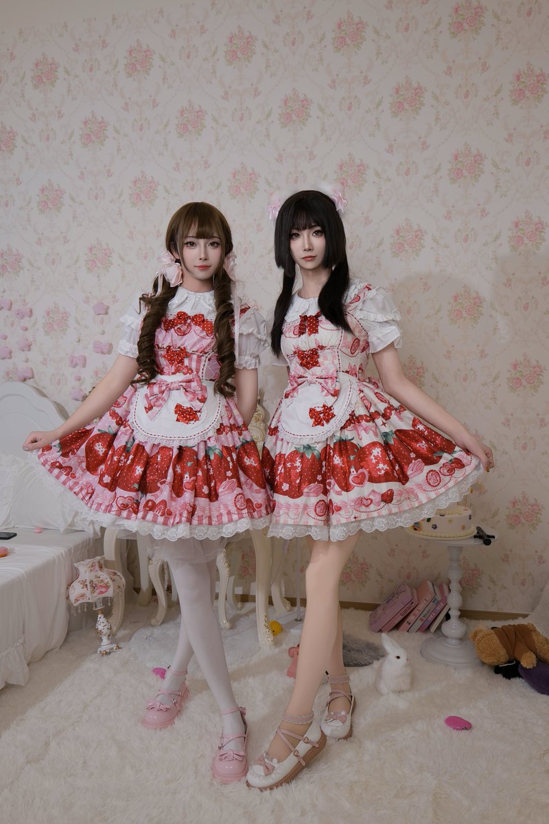 CatChicken0116's tweet photo. 粉色大草莓🍓lolita
#lo汉 #lolita #双子 https://t.co/OZOrKSI6Fm