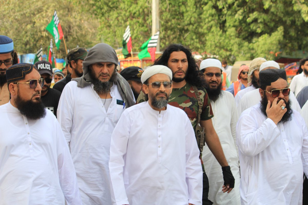 AlMuaviaMedia1's tweet photo. سپاہ صحابہؓ پاکستان ( SSP ) کے سربراہ مورخ اسلام علامہ ضیاءالرحمان فاروقی کو 1997 میں اسلام و ملک دشمن عنصر نے شہید کر دیا
#یوم_تاسیس_ASWJ
41Year of ASWJ Pak
Difa E Sahaba Day https://t.co/yTe7Hw5poe