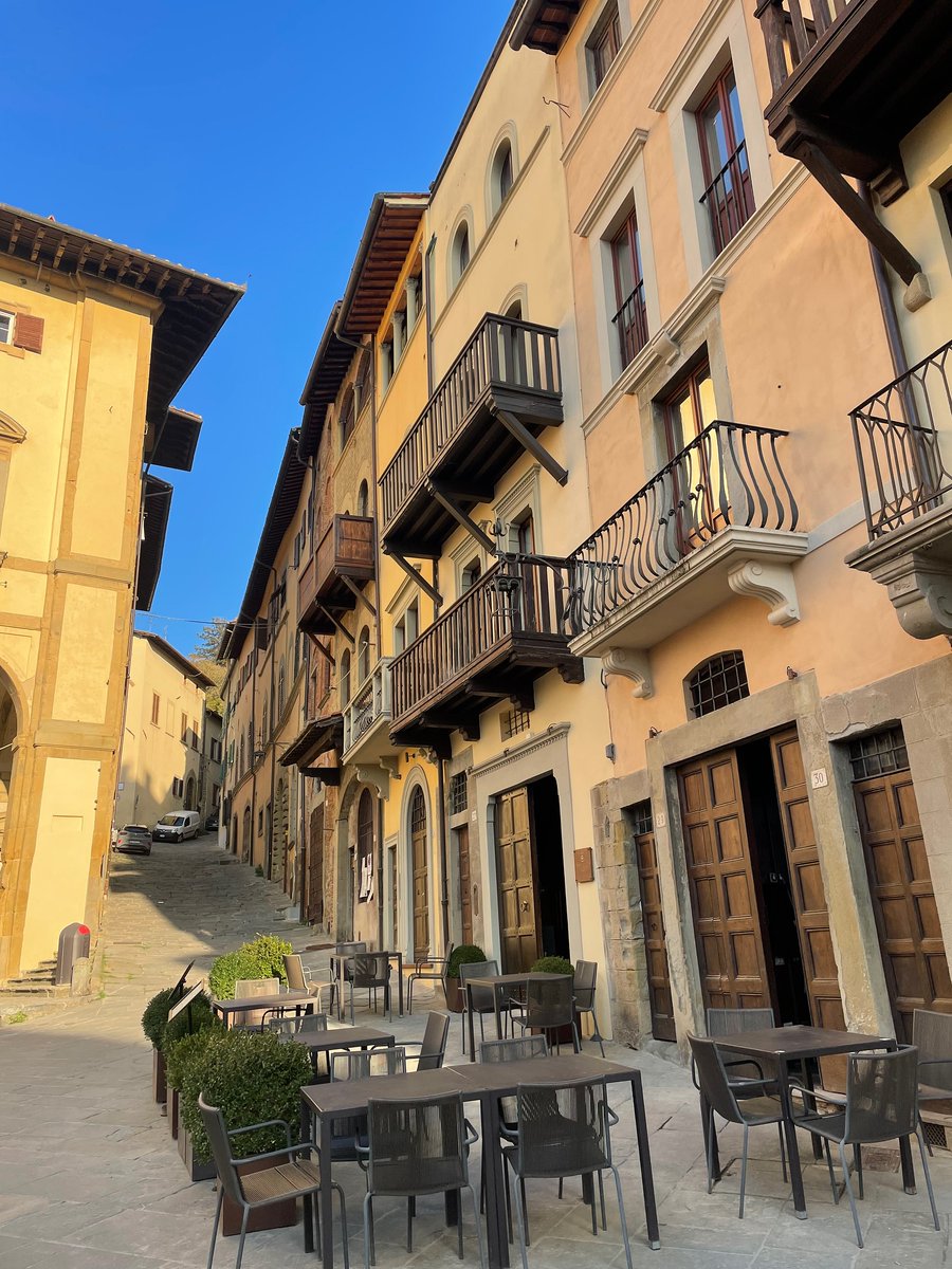 TandraSojo's tweet photo. Enjoying a beautiful day in Arezzo with a great friend—laughs, good food, and timeless memories. Some places bring back life’s best moments. https://t.co/VheD2sLoDB
