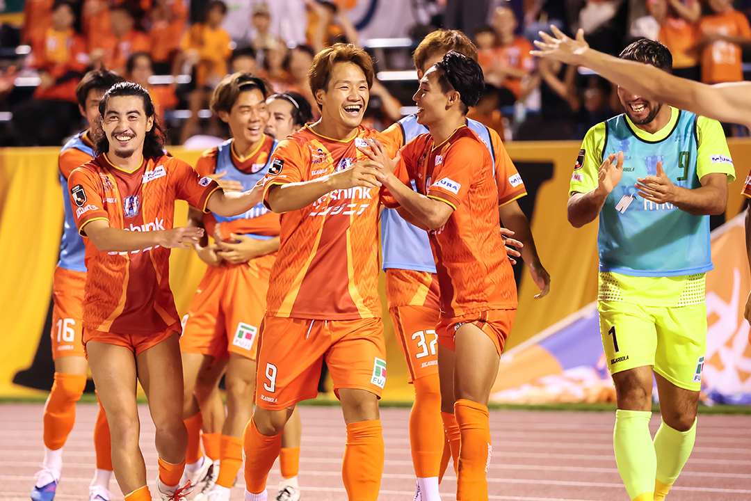 ehime_fc's tweet photo. ⚽｜𝑮𝑨𝑴𝑬 𝑹𝑬𝑺𝑼𝑳𝑻

2026/27 明治安田J3リーグ 第5節
2026/9/5 19:03キックオフ
ニンジニアスタジアム

#愛媛FC　4-2　#ギラヴァンツ北九州

詳細はこちら
https://t.co/UyQspb2gIY

#ehimefc #愛媛北九州 https://t.co/QZ18sSbaN9