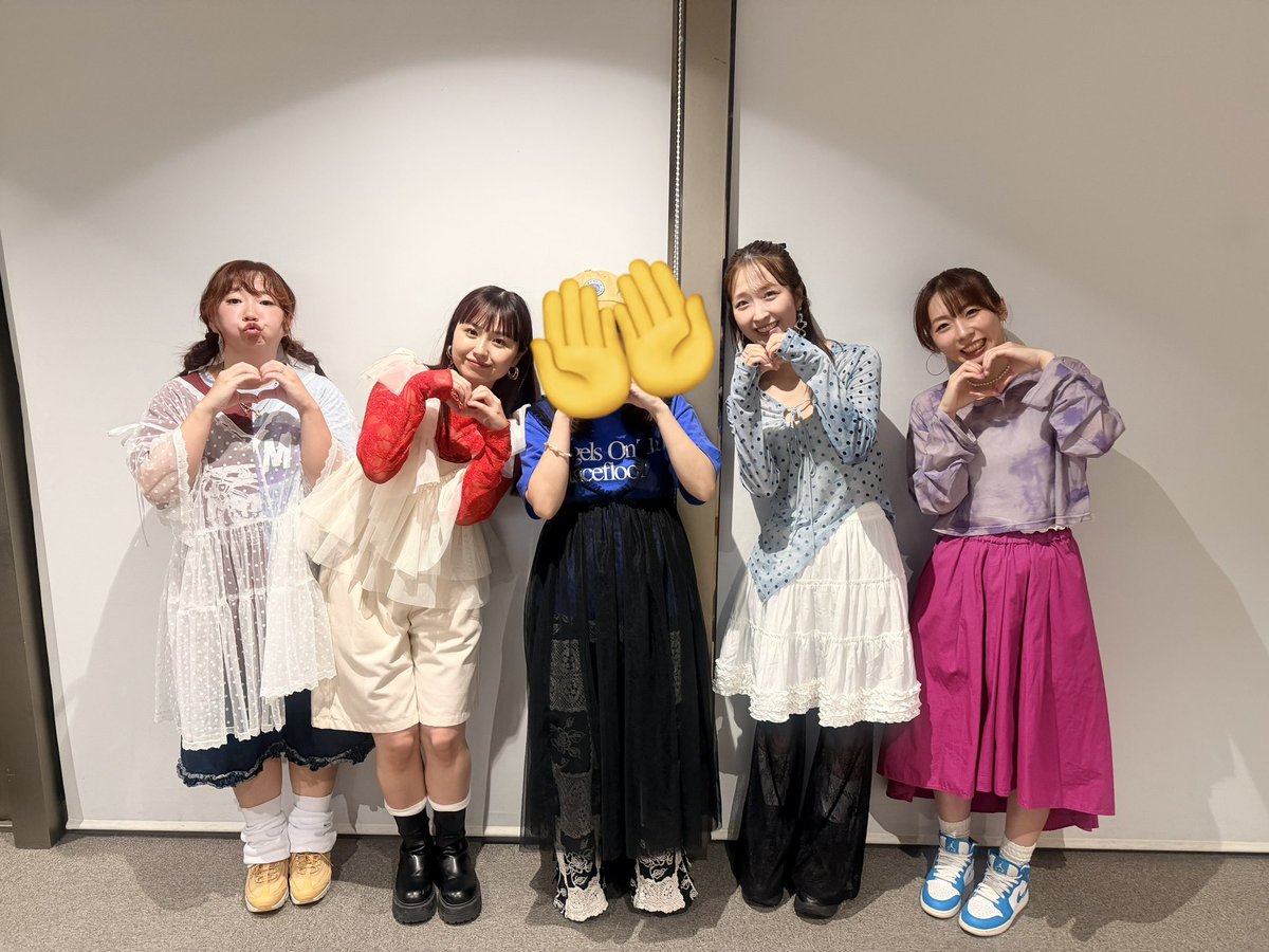 khi_coffee's tweet photo. 申し訳ないと見てきた！
タカスィーとか太シスとか好きが大渋滞してて全部楽しかったけど、久々にEspeciaが見れて本当に嬉しかったな…！キラキラしてた✨

10年ちょいぶりにお写真撮ってもらったよ🥹 https://t.co/QyK4UZJK6r