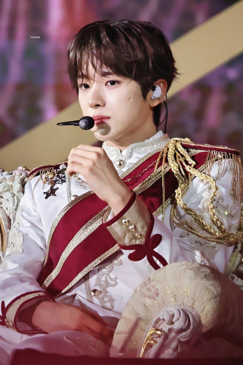 cbaljinzza's tweet photo. 혹시 애들 퍼컬 대만인가
오늘 예뻐죽겠네 셀카 백장찍고
우리한테 한장도 빠짐없이 전부 보내주길 https://t.co/M8SFqTBd52