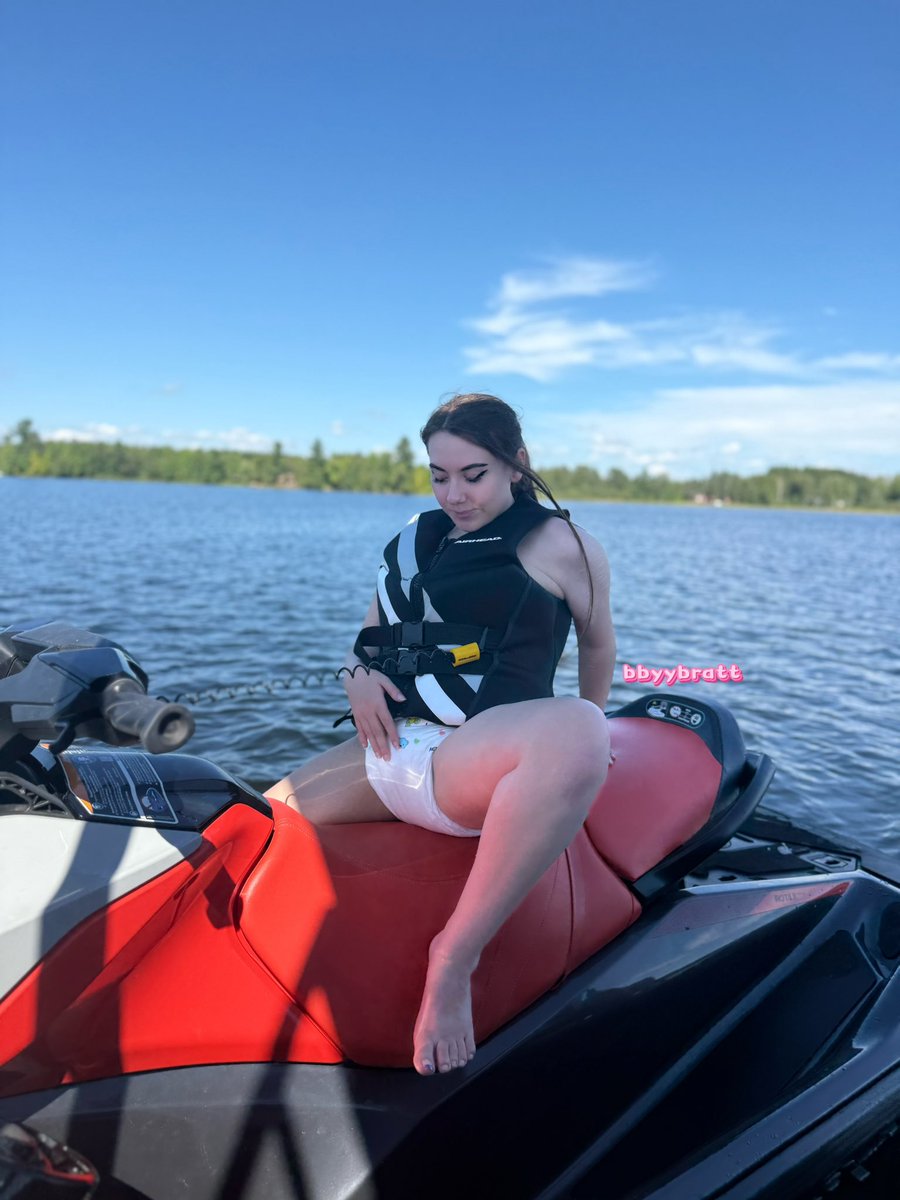bbyybratt's tweet photo. They said wear protection but didn’t specify which kind….

#ABDL #diapergirl #diaperbutt #diaperfetish #abdlgirl https://t.co/xSyMDXfrAI