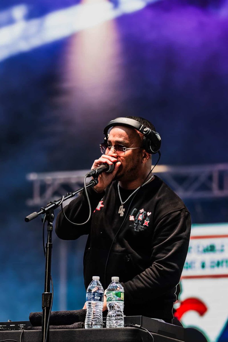 DJQUICKSILVA's tweet photo. When the Lights hit me I’m going to PERFORM 🎙️ 
🗣️”QUICKSILVA IS HERE”‼️ #InRealLife 

#QuickSilvaIsHere #ThePartyKingpin #QuickSilva https://t.co/33BH0wElXb