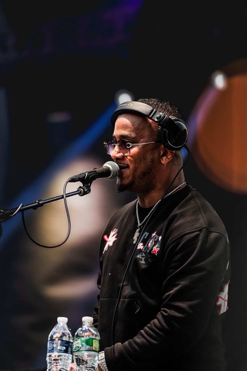 DJQUICKSILVA's tweet photo. When the Lights hit me I’m going to PERFORM 🎙️ 
🗣️”QUICKSILVA IS HERE”‼️ #InRealLife 

#QuickSilvaIsHere #ThePartyKingpin #QuickSilva https://t.co/33BH0wElXb