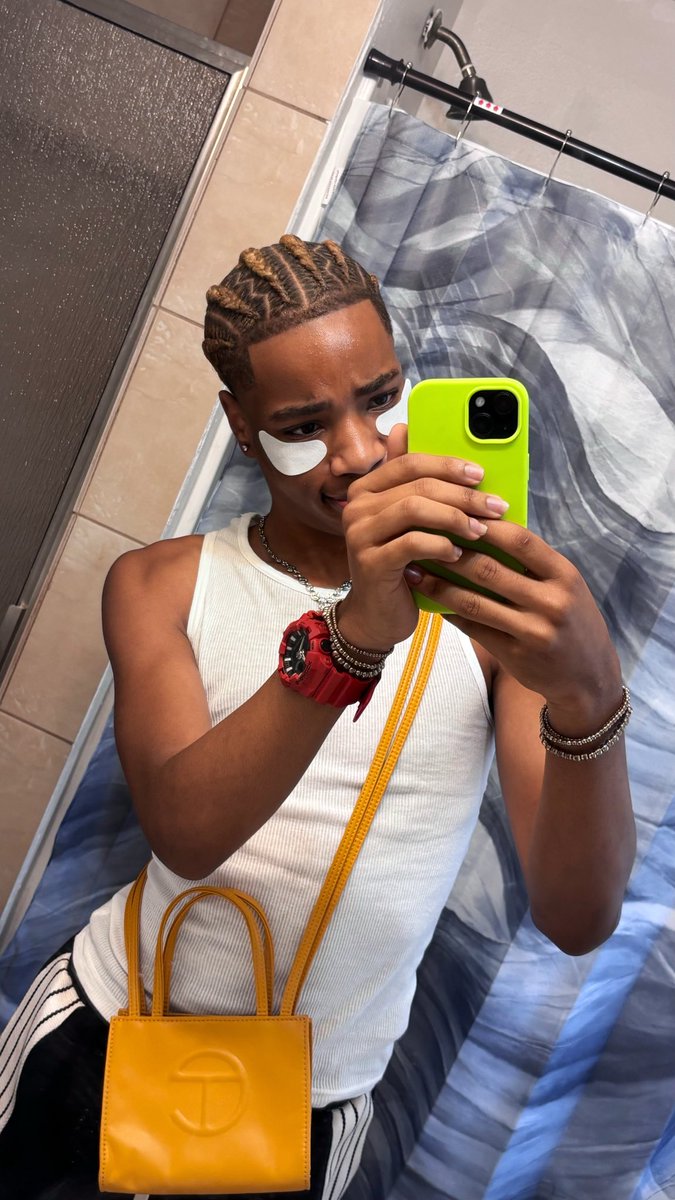 someboynamedk's tweet photo. 😍😍 https://t.co/pEN2jEpRmR