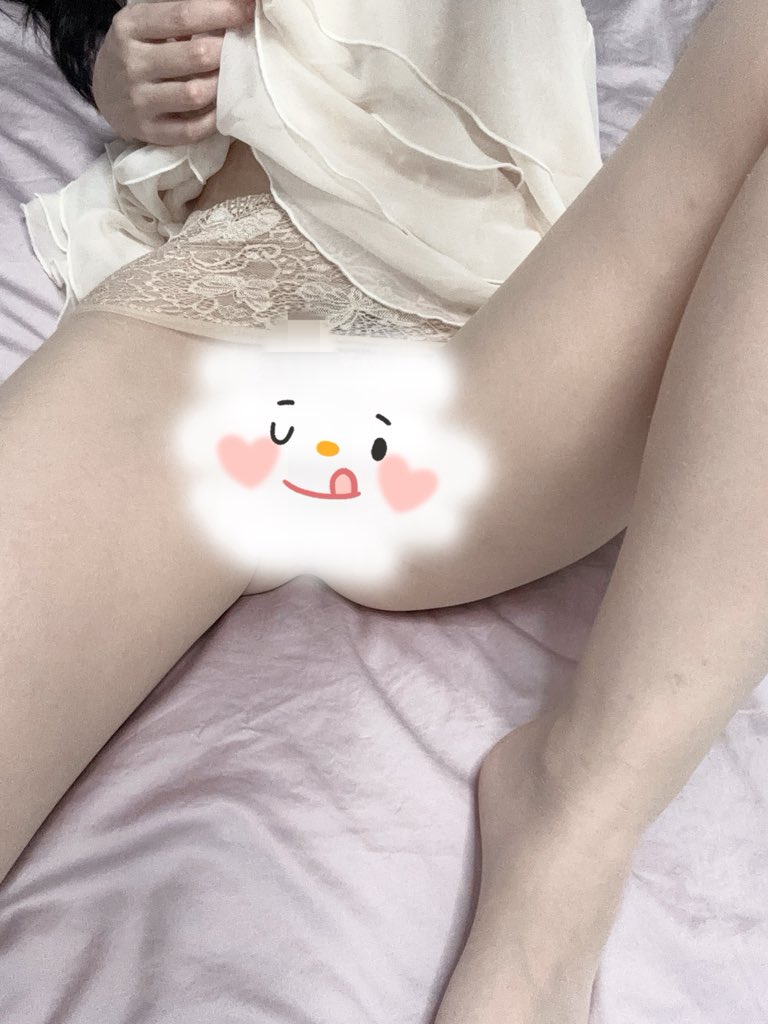 Biutynumber1's tweet photo. 高透原味丝袜，无内肉丝 #原味 https://t.co/zaQ6lDXA07