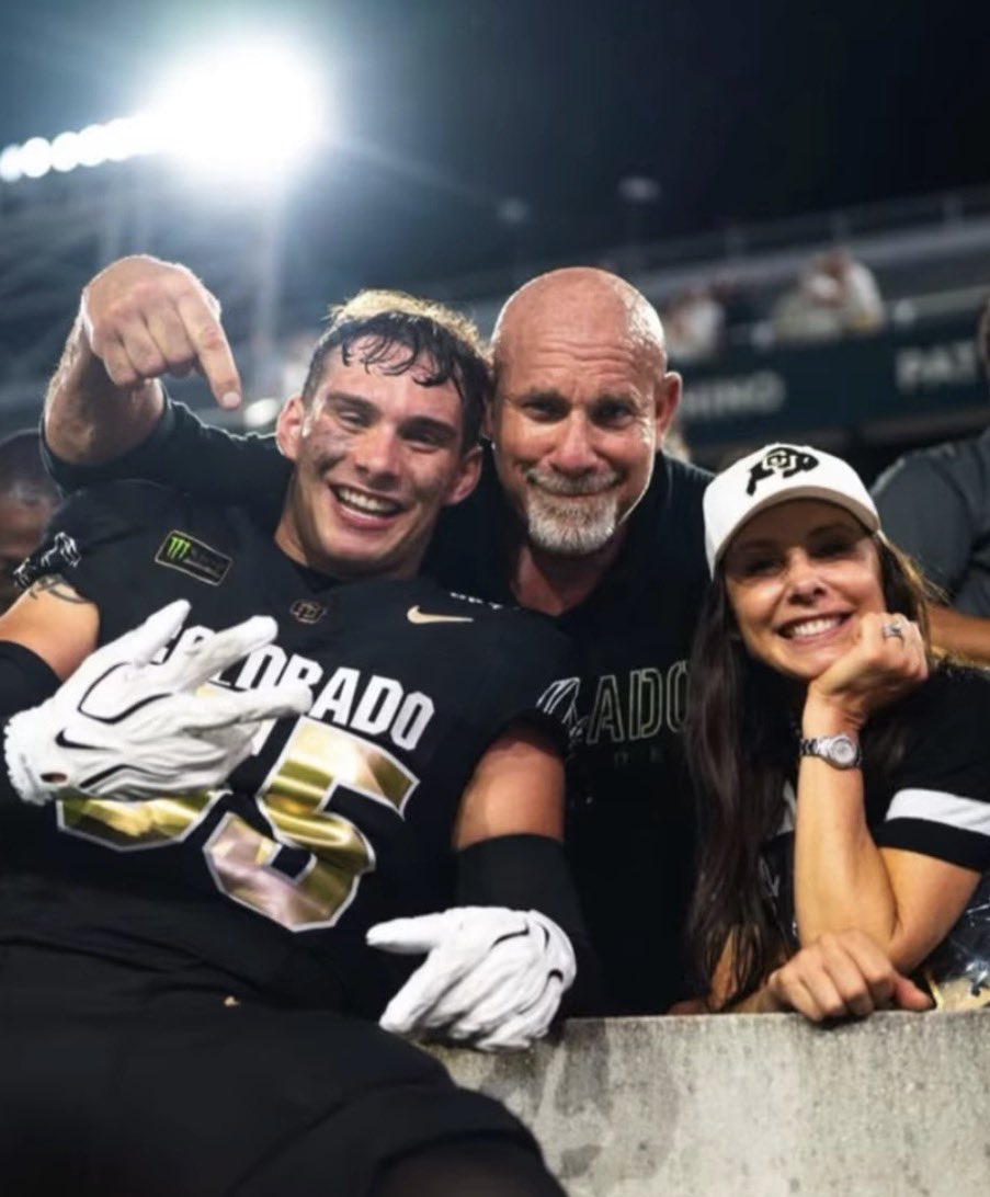 FadeAwayMedia's tweet photo. Goldberg with his son Gage Goldberg and the University Of Colorado home opener. https://t.co/KkcjjAe0E8