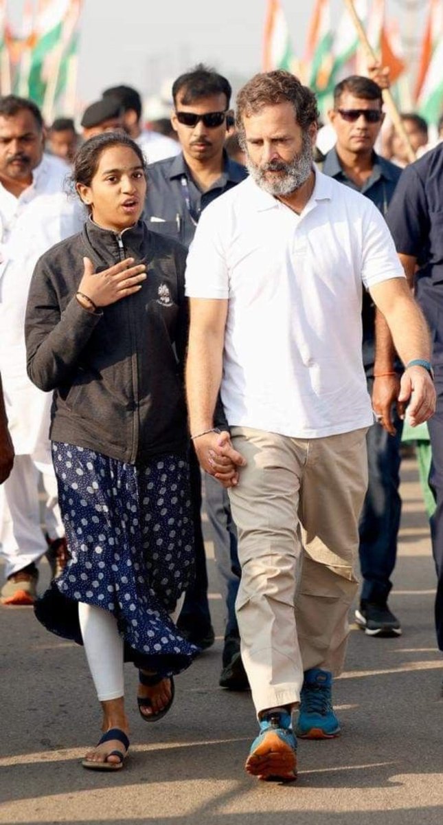 Visit__India's tweet photo. @sentwts Pappu is a manlet 😂 https://t.co/oGcFZMzGHL