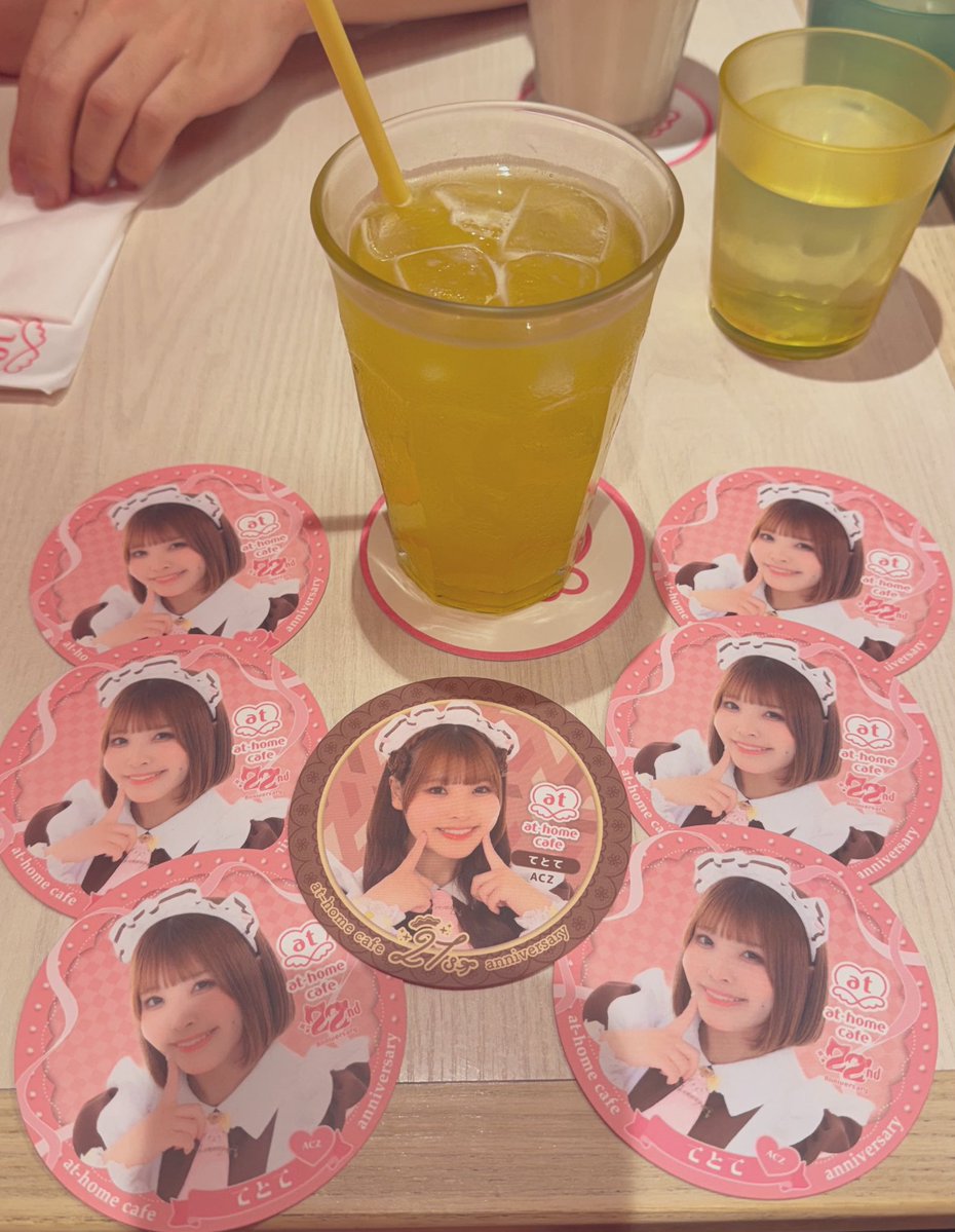sele0914's tweet photo. コースターお譲り・交換いただいたみなさまご協力ありがとうございました😭
てとてさんまみれで感無量です
#てとてちゃん見てもろてとて https://t.co/RHvmu3szgP
