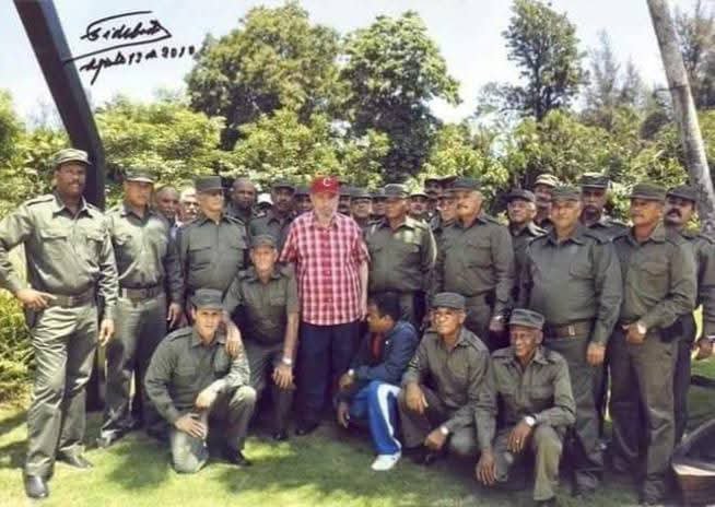 GHNordelo5's tweet photo. ¡Muchas felicidades a los abnegados combatientes de la Dirección de Seguridad Personal del Minint Hoy en su 65 aniversario!
#Cuba #CDRCuba #CubaNoSeRinde https://t.co/VoKwJ4Iy21