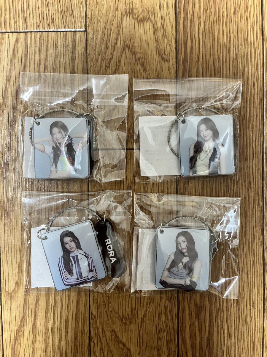 diyariri07's tweet photo. オンラインくじまだまだ残ってますので助けてください🙇‍♀️

譲Ｃ賞:ルカ、パリタ、ローラ、チキータ
    Ｄ賞:ルカ、パリタ、アサ、アヒョン、ローラ、チキータ
求Ｃ賞500円、Ｄ賞300円
又別グッズ
 #BABYMONSTER #オンラインくじ https://t.co/S2Nw2cvsLP