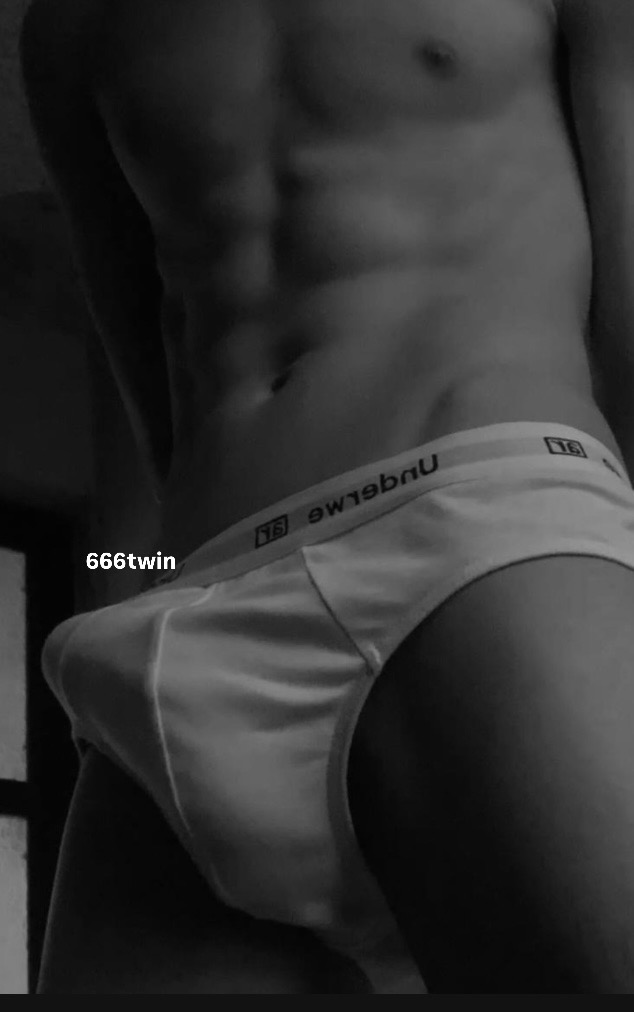 666twn's tweet photo. Quieres mi verga? https://t.co/JRH25OdwfA