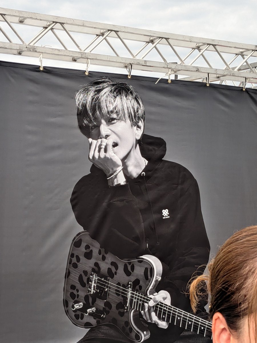 GmDfsx's tweet photo. 木村拓哉ライブCheckpoint行ってきました!!
2年ぶりライブで、セトリも感動的で楽しかったです!!　この曲きたか😳って感じです!!
とにかくカッコよかった!!　次の千葉公演も楽しみ!!
#木村拓哉　#Checkpoint　
#ジーライオ���アリーナ神戸 https://t.co/uLOyhmod2J
