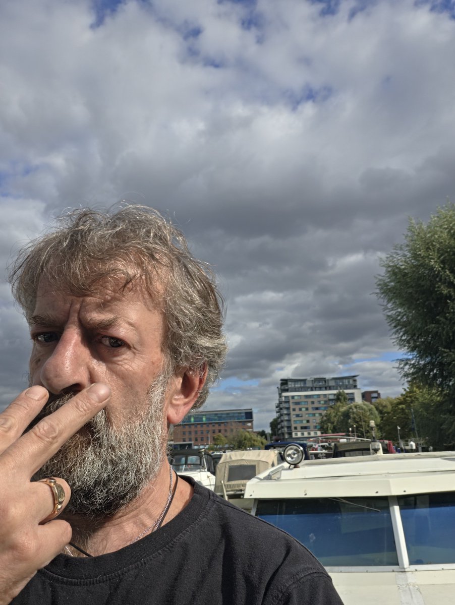 QMajorAlgernon's tweet photo. I'm the captain now 😅 https://t.co/V8gZrnlg1p