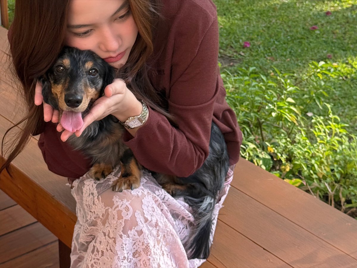 NEERF0808's tweet photo. ฟรีนกับฟี่ 🤎🤏🏻

#srchafreen‌ #Fluffy
#amazingthailand
#สุขทันทีที่เที่ยวไทย https://t.co/4kAOqXyLVB