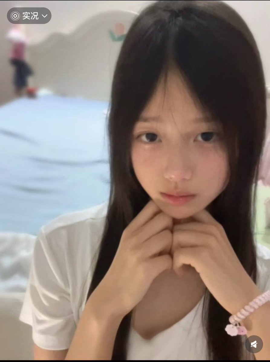 Libor885053's tweet photo. 继续啦！！！

想发点照片  有人锐评女大福照吗

直接给不墨迹  发完我要删了….. https://t.co/GEcCrHAPlU