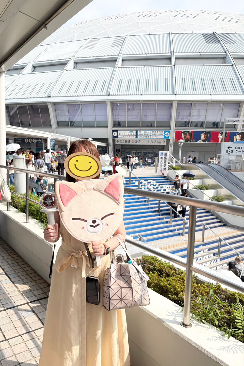 nono_o9's tweet photo. いつぶりだろう山ちゃんの手��先とうちわと私🦊 https://t.co/YsiUMghk4E