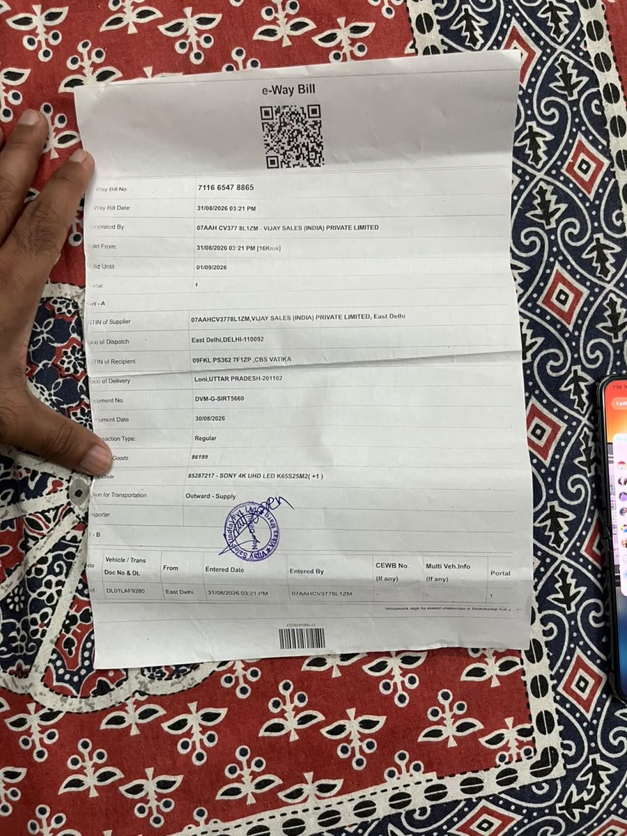 Sunil__Ind's tweet photo. @Sony @sony_india I had purchased a sony led tv on my brother's name on 30th August 2026 , which was delivered on 31st August 2026. The installation service person came on 2nd september 2026 and installed the item but it was found that it's not working and not even turning on. Today is 5th September 2026 but still we have no response from @sony_india  regarding this defective product. I have lost credibility in Sony as a brand now.