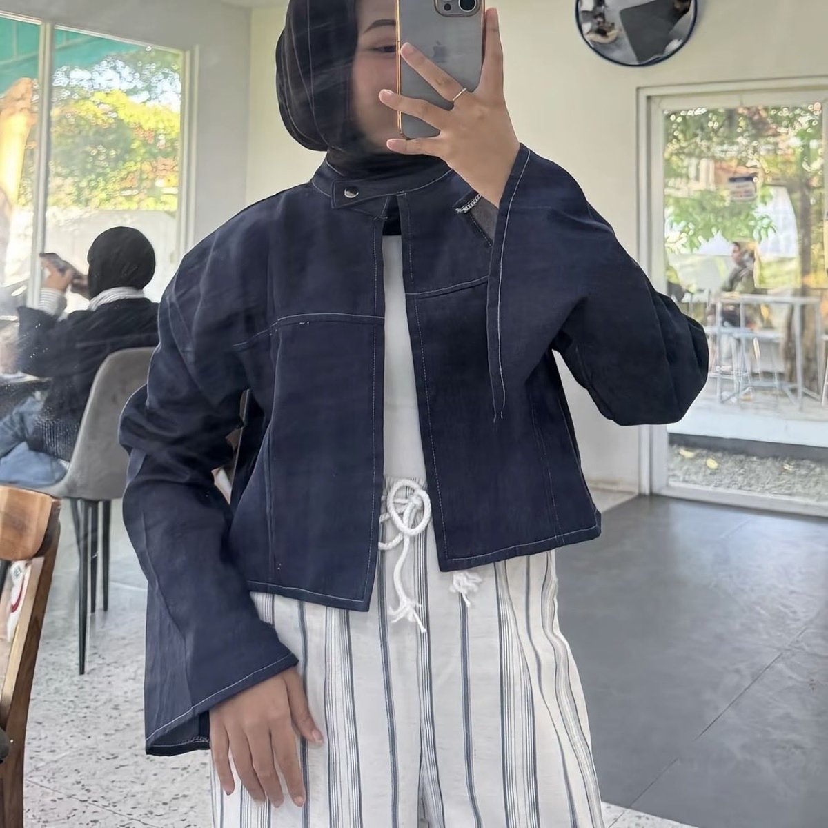 batmanoke's tweet photo. outer jeans 

https://t.co/QBHckABWgY
seperti biasa dpt bonus” ya :3💕💕😁 https://t.co/K1XbCuQUrG