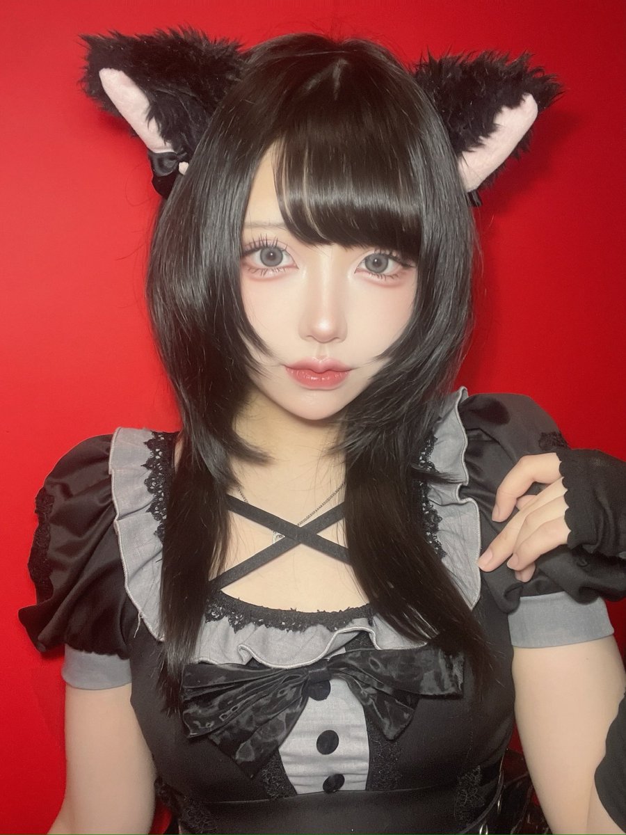 urfx_x02's tweet photo. @IaEz4RzT3R25197 はじめまして.ᐟ.ᐟ 
ミナミにあります XXIIの
うるふちゃんです🃏♥️
📍東心斎橋2-8-10 アムハウスビル 5F
 
・飲み放題2800円+tax
（ 現金orPayPayのみ ）
・カラオケあり🎤
・1ショットサービス🥃
・お煙草は電子も紙も両方🙆🏻‍♀️︎✨️
 
良ければいかがですか🥺💟 https://t.co/mePZmzOGUO