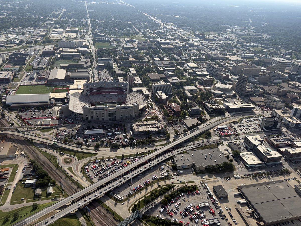NEStatePatrol's tweet photo. So far so good with Husker traffic. Slight backup on I-180 coming into downtown and parking lots are filling up. Stay patient if you’re still headed to the game. https://t.co/B4AErO1eId