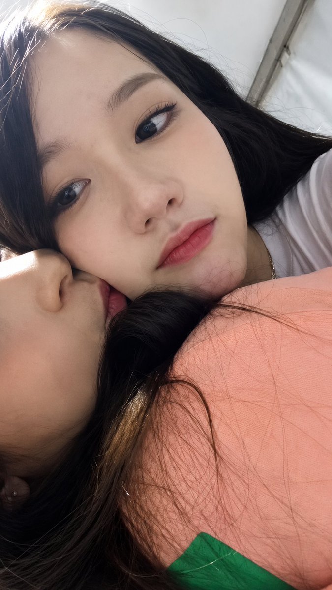 B_utterflly's tweet photo. Pengen dicintai secara ugal"an kayak maeng @L_MarshaJKT48 🫂 https://t.co/wDAwZdHjeX