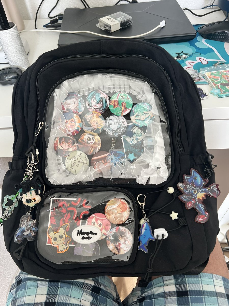 Thyro_kk's tweet photo. MY BAG IS DONE #watchmegettingbullied https://t.co/odpQaPKTN2