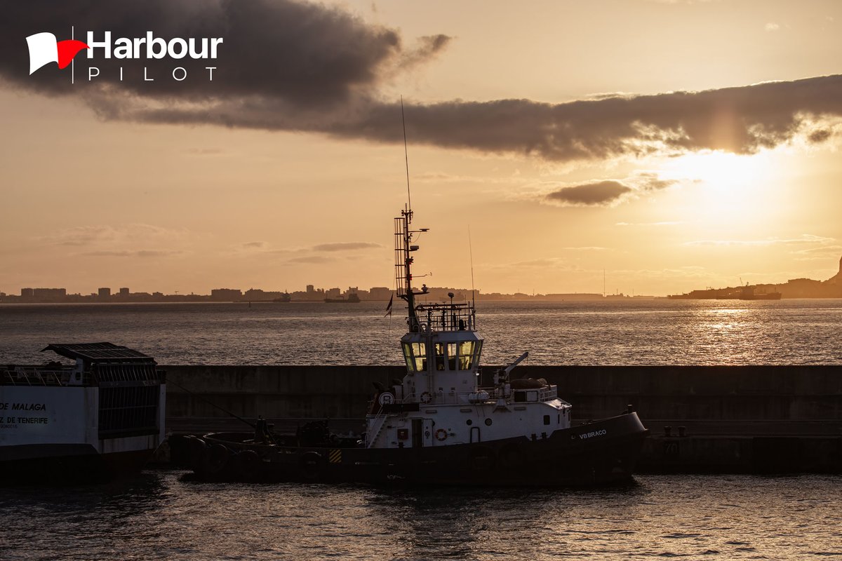 PilotHarbour's tweet photo. VB Braco berthed Algeciras. 
#port #shipping #HarbourPilot #transportmaritime #portoperations #globaltrade #globalshipping #maritimephotography #maritimestrategy #noshippingnoshopping #merchantmarine #maritime #shipping #maritimeindustry #HarbourPilots #shiphandling #maritimesafety #ports #shipphotography #industriamarítima #noshippingnoshopping
@PuertoAlgeciras 
@loschipichangas 
@TugboatsUK