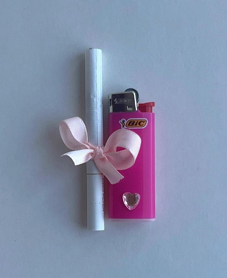cigaretteworld1's tweet photo. 🎀💓 https://t.co/CN6feBoLZu