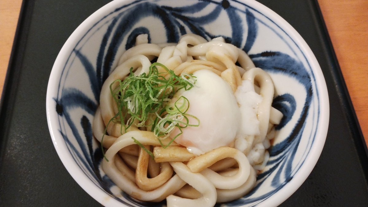 8246aki's tweet photo. お伊勢参りしつつ夫婦岩見てきたり
意外と岸から近くて驚いた
そして伊勢うどんは思ってたより随分と美味しかった https://t.co/5ZYdTcZdeR