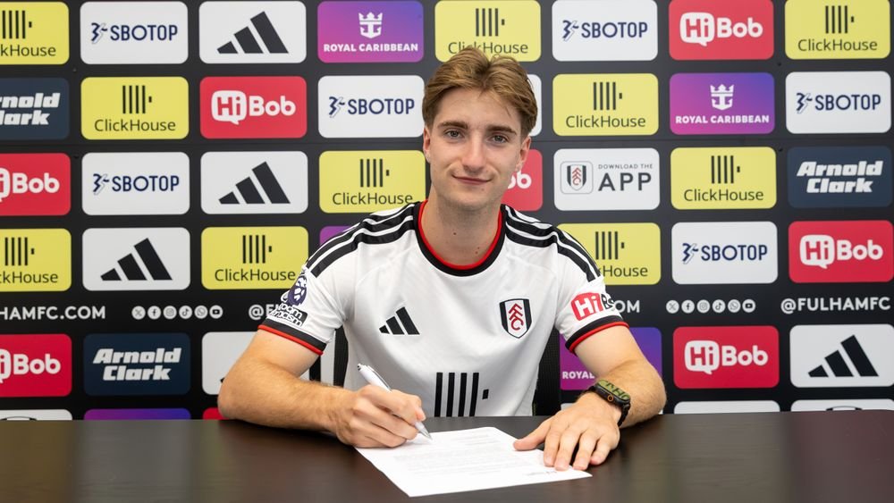 occhipinti583's tweet photo. ⚽️ Prima rete in maglia Fulham per Cesar Palacios, lo spagnolo ex Real riporta in vantaggio i suoi contro il Palace.
⚪️⚫️ 2-1 dell'ex canterano del Madrid dopo il vantaggio di King e il pareggio di Mitchell.
.
.
.
#premierleague #fulham #realmadrid #palacios https://t.co/Pp9xFgX4li