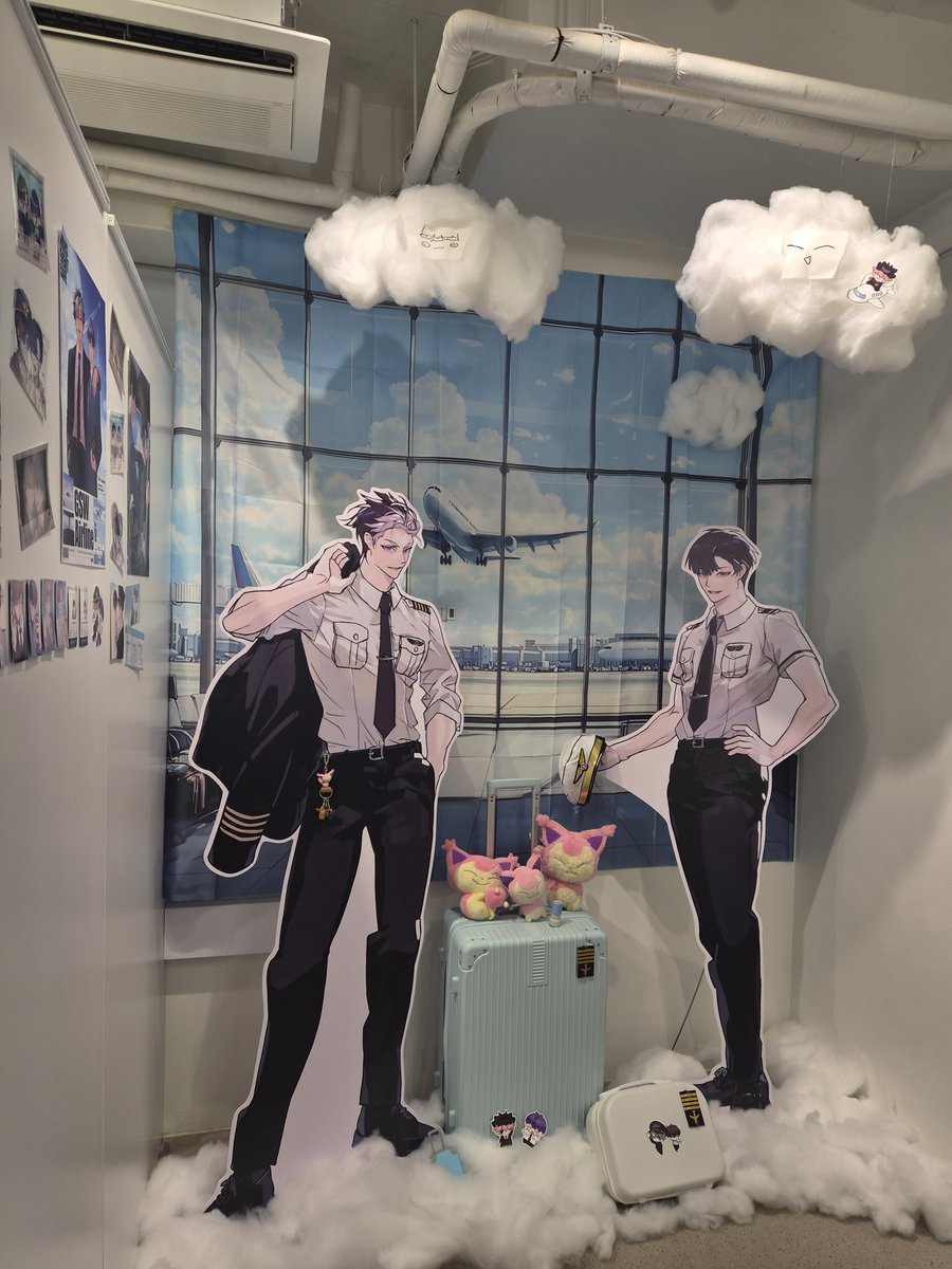 soro8030's tweet photo. #GSW_Airline_Boarding_With_You 
#두사람과_함께하는_가장_푸른_순간 

날홋 항공카페 방문 🤍 구경하고 럭드하느라  정신없던하루
모든 럭드 다얻고 가벼운발걸음으로 다녀왔어요🤍🤍 스탭분들 너무 친절하시고 한마음 한뜻으로  뽑도록 응원해주시는 천사들뿐 🥹
덕분에 행복하게 즐기다 왔습니다! https://t.co/pXYsWhorbP