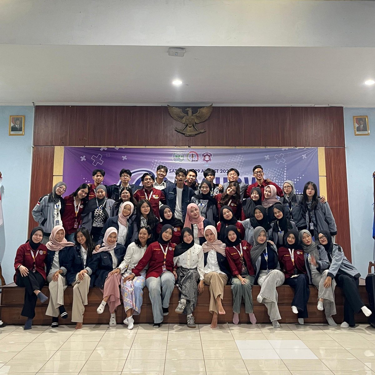 suarasyza's tweet photo. roadshow sama tetangga sebelah &amp; tetangga sebrang ✌🏻✌🏻 hi fsm hi fkm https://t.co/gkPe3GP2f1