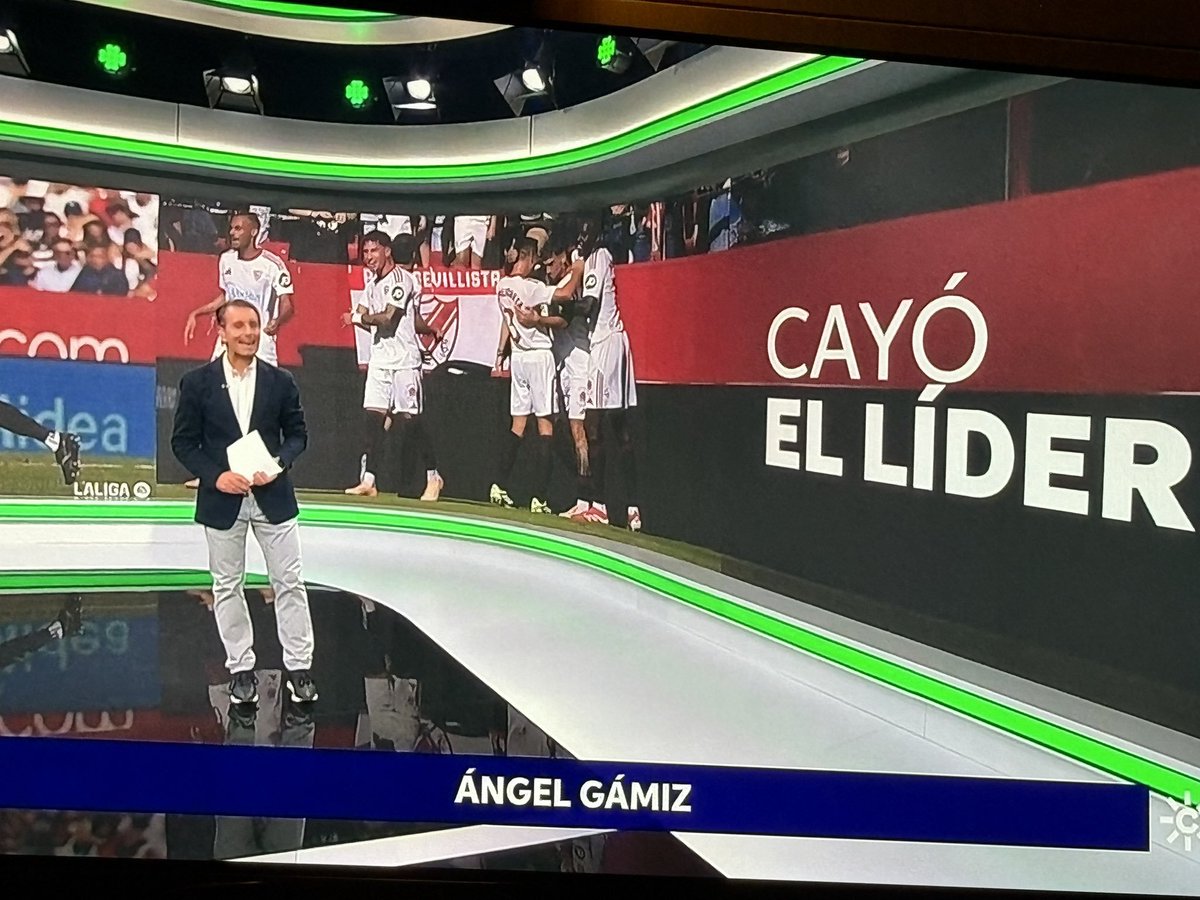 mornar_ivica's tweet photo. Ellos mismos cuando el @SevillaFC le ganó al Barcelona el año pasado. No sé puede tener menos vergüenza. https://t.co/szfoyXrSJi