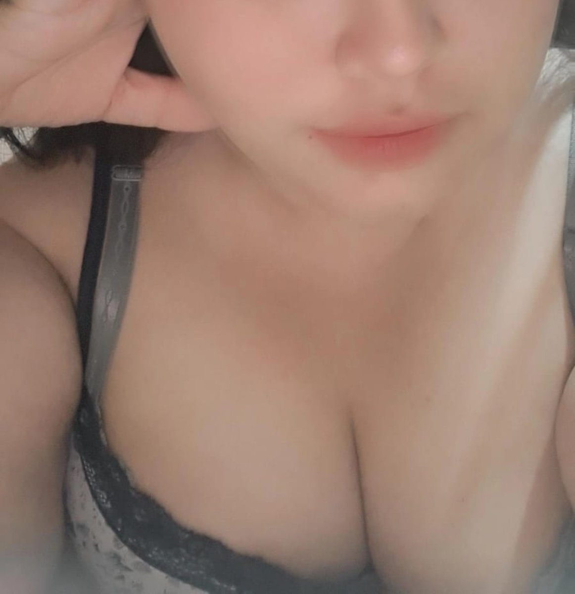 alyaaaka's tweet photo. Jujur g mood bgt https://t.co/oDTrq5LPyf