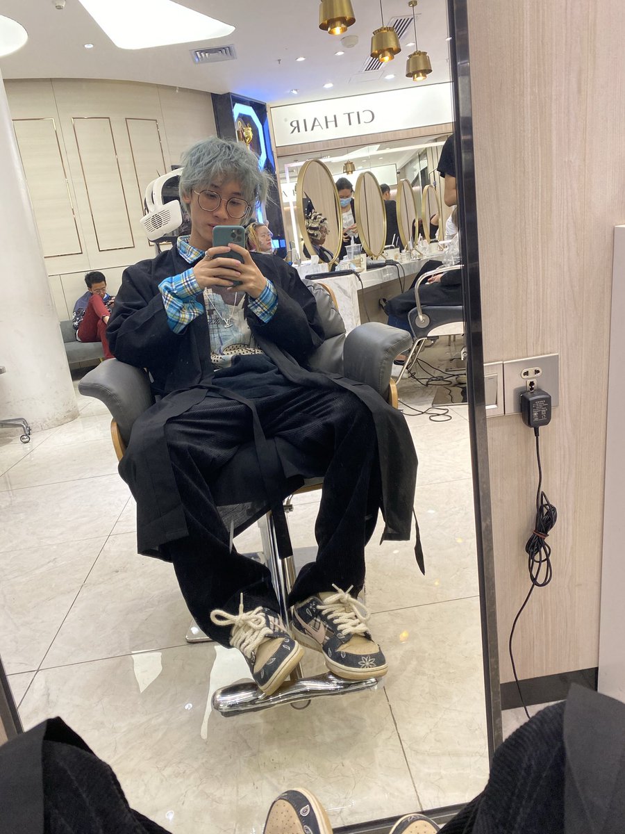 unkownlyvbob's tweet photo. 以前的以前 https://t.co/9j43HAoE7v
