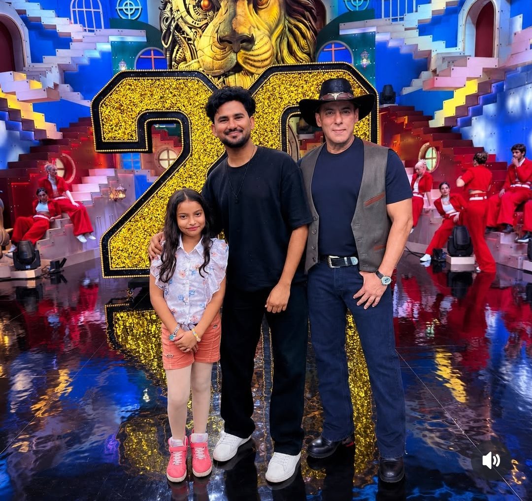 Freak4Salman's tweet photo. Megastar #SalmanKhan with cute little fangirl on the sets of #BiggBoss20 https://t.co/W9l4FpU7tF
