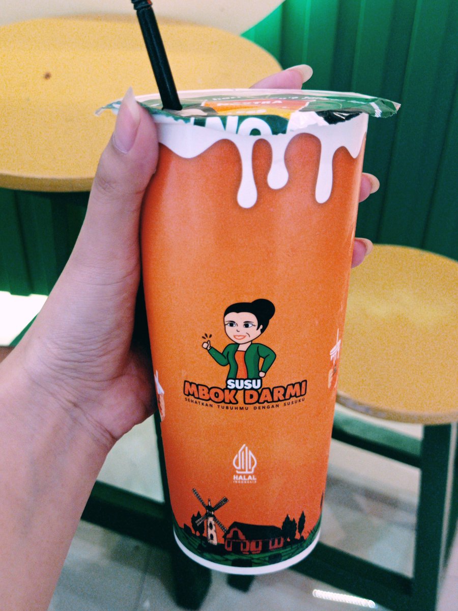 erliarchive_'s tweet photo. mbok darmi time 🥛🥛 https://t.co/fZQZ5sg4T0