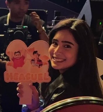 blsh_018's tweet photo. lizguel spotted sa concert ni heath https://t.co/WI7ILXXjkY