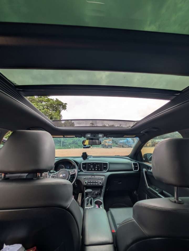 adamsgeorgem's tweet photo. 2022 Kia Sportage NightFall 
2.4L Auto
Leather Seats
CarPlay, Android Auto
Moonnroof 
Collision-Avoidance Assist
Lane Keeping Assist &amp; Lane Departure Warning
Blind-Spot Monitoring 
Collision-Avoidance Assist
Rear Cross-Traffic Collision Warning
Driver Attention Warning
295k OBO https://t.co/FUOth18E3a