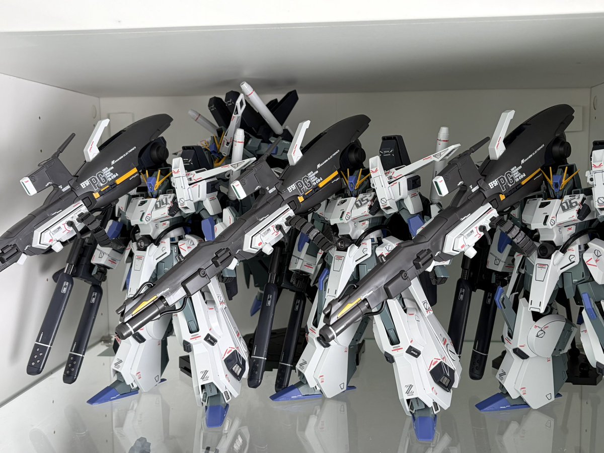 PhenexSFM2's tweet photo. I swear I am a normal and sane Gunpla builder https://t.co/VwYFidsGdN
