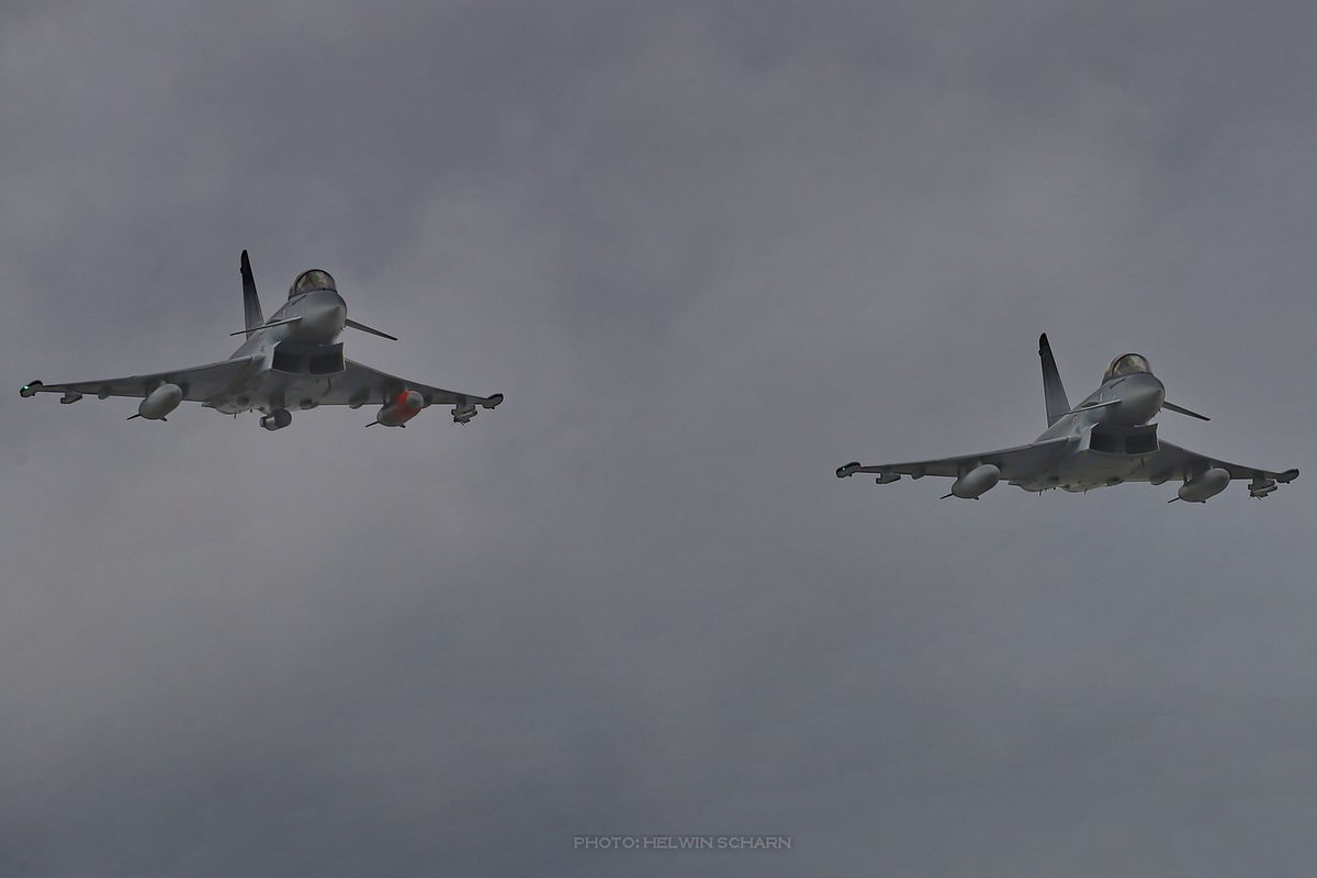 ScharnHelwin's tweet photo. #SNAP2026 II: Bevor die #Tornado (1)|s ihre Angriffe flogen sorgten 2 #Eurofighter (2) für Luftüberlegenheit, danach dann Schadensbeurteilung mittels #Recce Tornado (3+4). Somit war dann der Weg frei für den Job von #A400, #CH53  + #H145 (folgt). https://t.co/Ocm44x6lDc