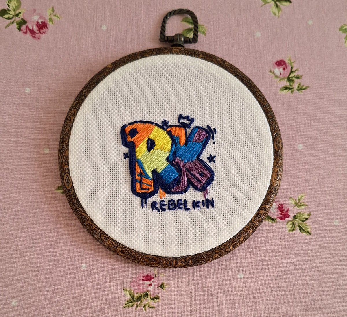 XarfaDiary's tweet photo. I’m obsessed with colors 

Found a collection with art that actually feels alive and full of color

I fell in love with the art, so I made this embroidered piece for the project 

@therebelkins
@Morph_VGart https://t.co/BFQAZdTSfC