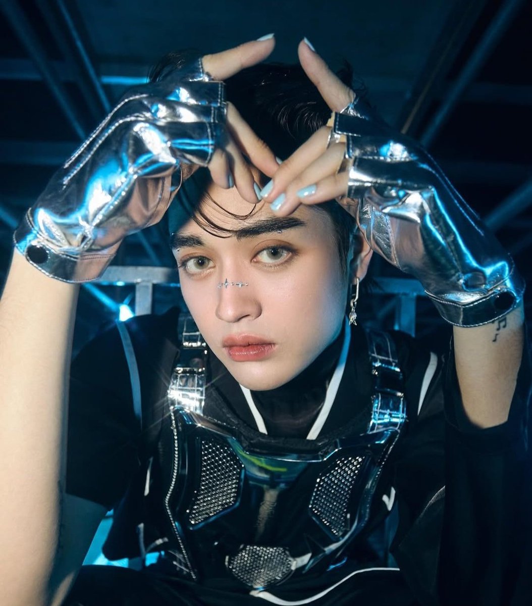 hy29__'s tweet photo. @alenvitbby @hy_rikimaru @nicesomkidd Pict fav, soalnya Nice GANTENG+IMUT BANGET di foto ini🫶
HappySomkidDay🥳🎂💐🥰 
Eat well Sleep well Rest well yeah

Lagu Atlas fav Lovefool Minimal 10x di ulang²♡ https://t.co/OXqzRJ1C3g